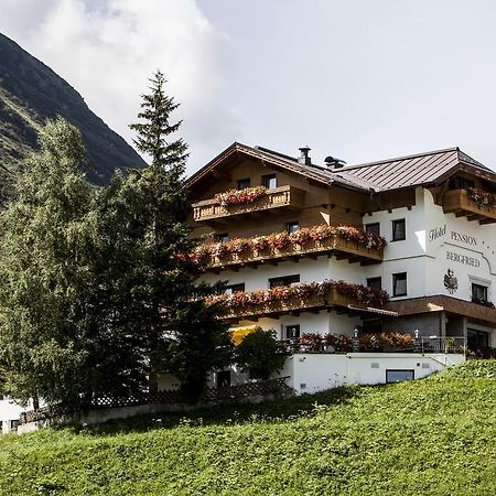 Pension Bergfried Hotel Galtuer Ngoại thất bức ảnh